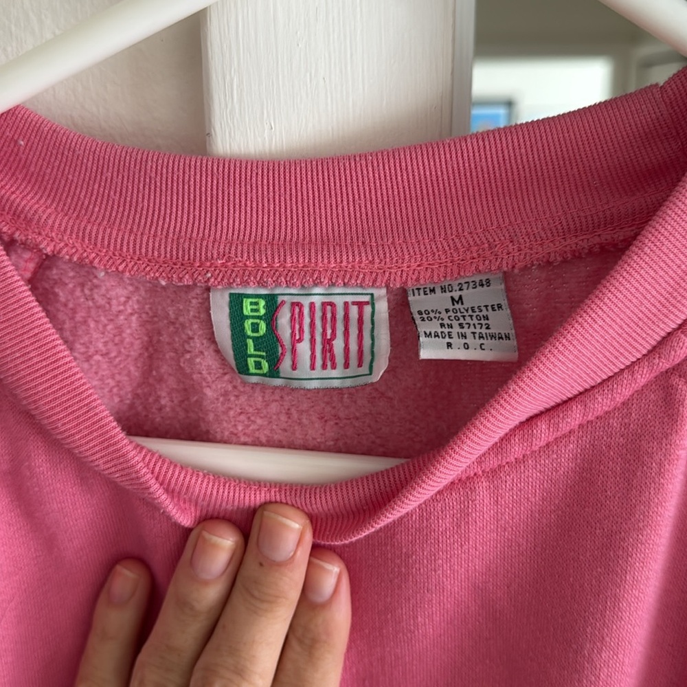Vintage pink sweatshirt with cardinal patch - Picture 3 of 4